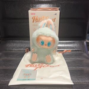 QUQU ~ AUTHENTIC HAVE A SEAT LABUBU ~ POPMART